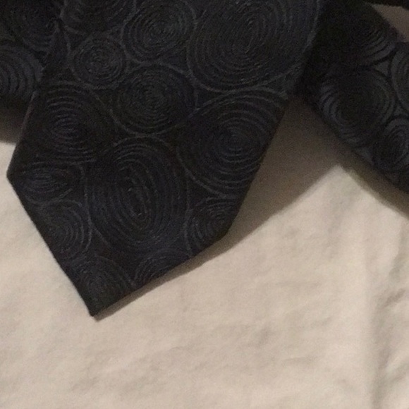 Silk Tie & Hankie Set - Picture 2 of 5